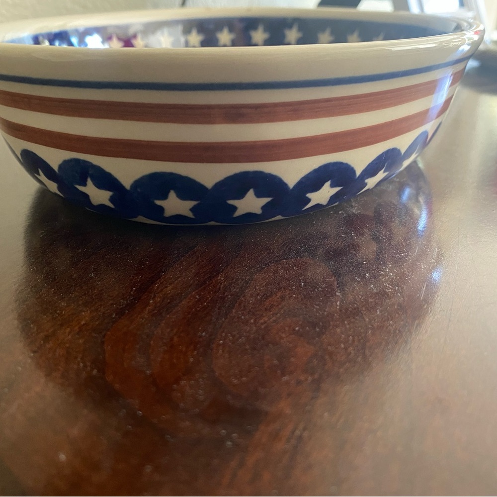 Boleslawiec Polish Pottery, Oval Baking Dish in the Stars and Stripes Pattern - Picture 3 of 7